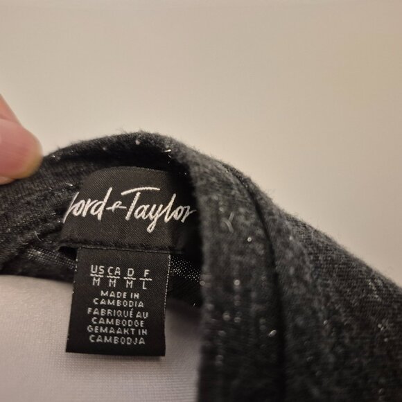 Lord and Taylor Top with Silver Flecks - Picture 4 of 4